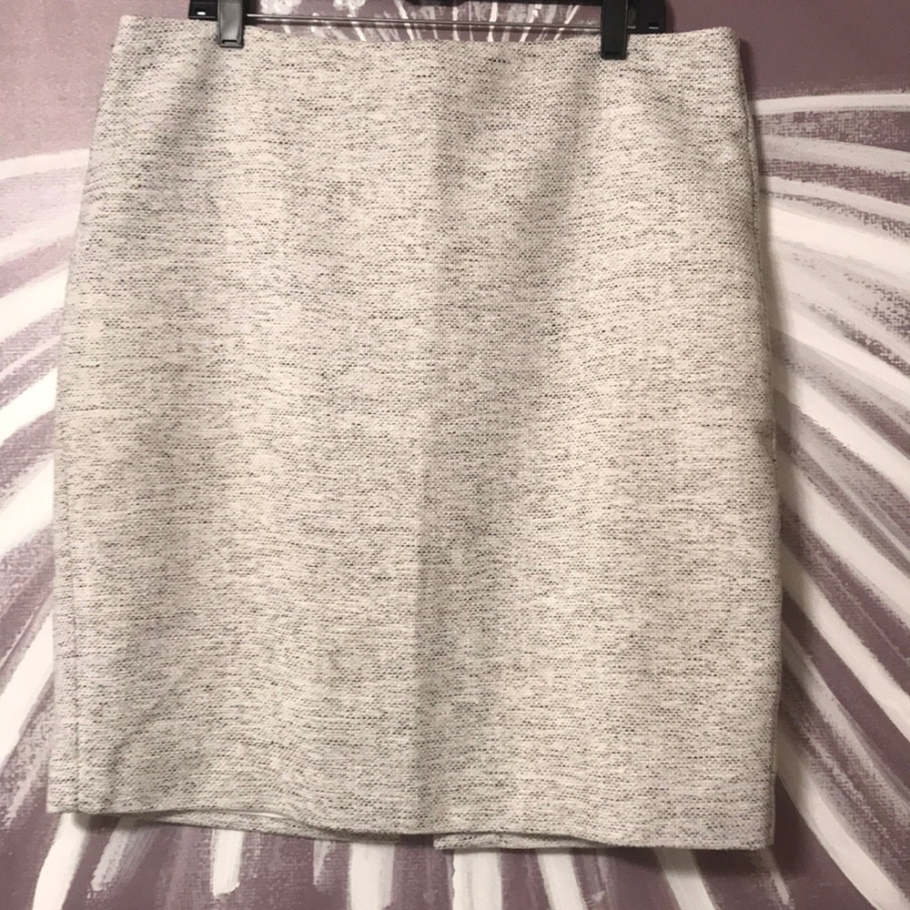 Tweed pencil skirt